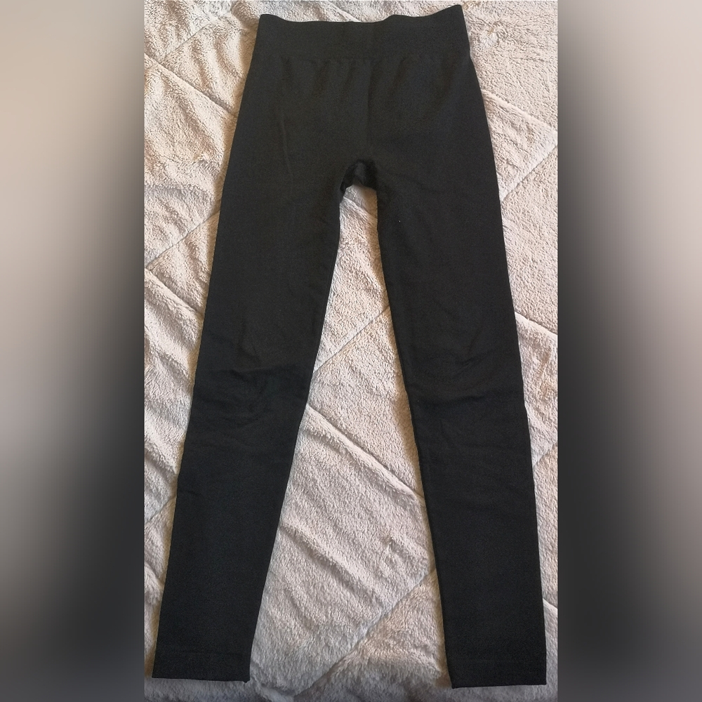 NWOT Black leggings